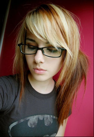 Girls with Glasses - Too Hot 